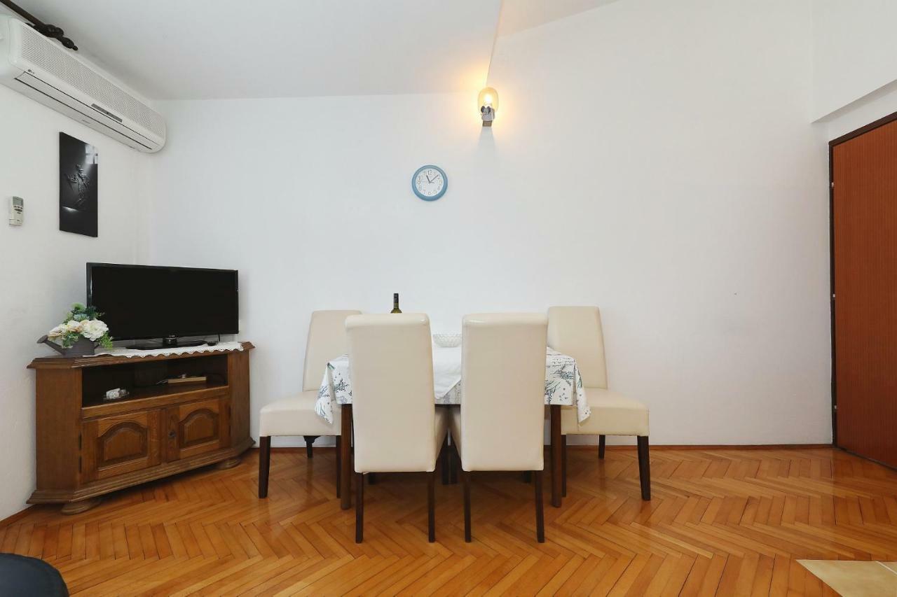 Apartments Vedrana Biograd Na Moru Buitenkant foto