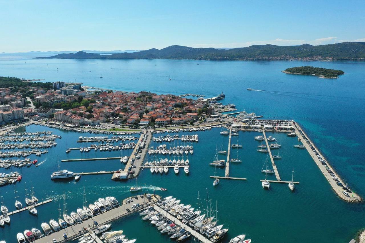 Apartments Vedrana Biograd Na Moru Buitenkant foto